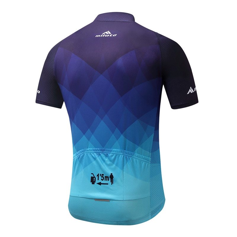 Cycling clothing